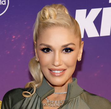 Gwen Stefani Net Worth, Age & Blake Shelton Marriage: Complete Bio