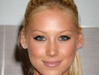 Anna Kournikova in 2025: Her $50M Empire & Quiet Life with Enrique Iglesias.