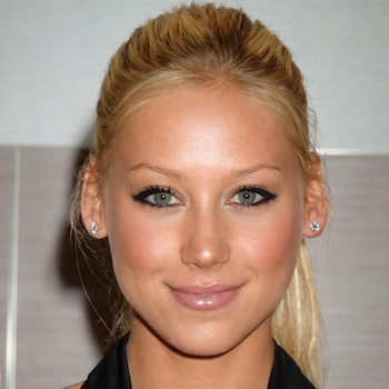 Anna Kournikova in 2025: Her $50M Empire & Quiet Life with Enrique Iglesias.